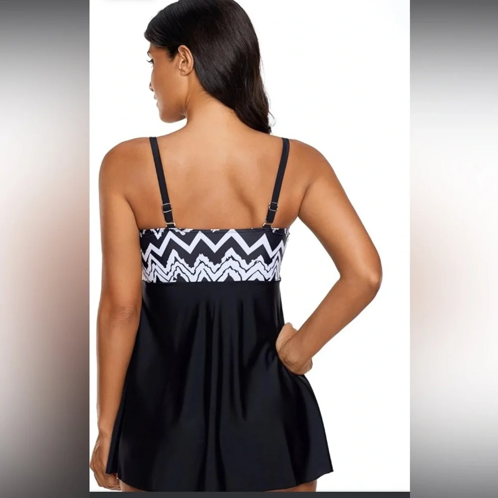 Swimsuits Bathing Suits top size Small black white Flowy tankini one piece Pool